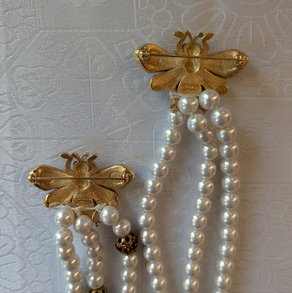 Unique Honey Bee Brooch Set W/ Two Gorgeous Amber Bees & Faux Pearls - Picture 4 of 5